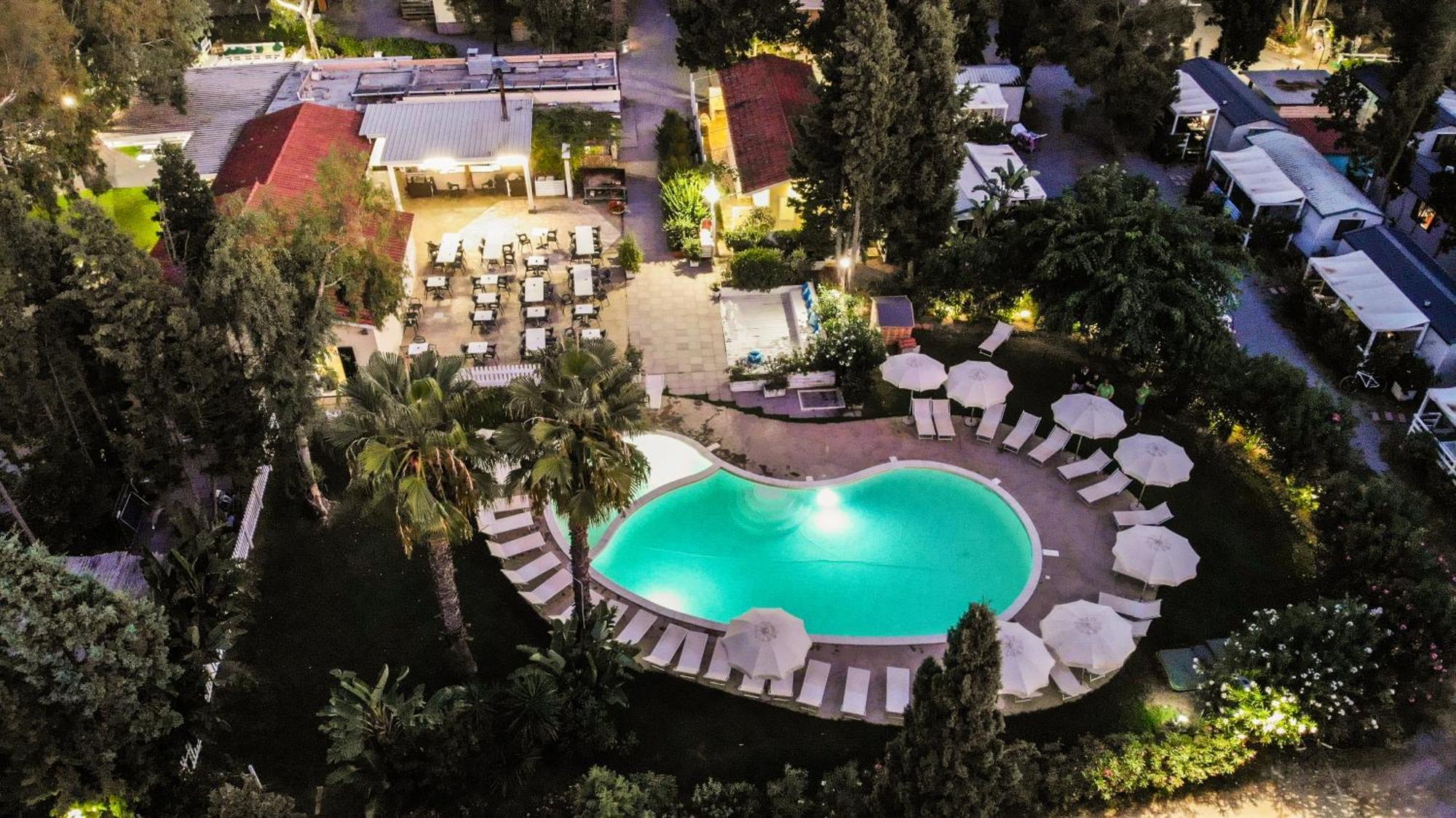 Camping Village Flumendosa Santa Margherita di Pula Exterior photo